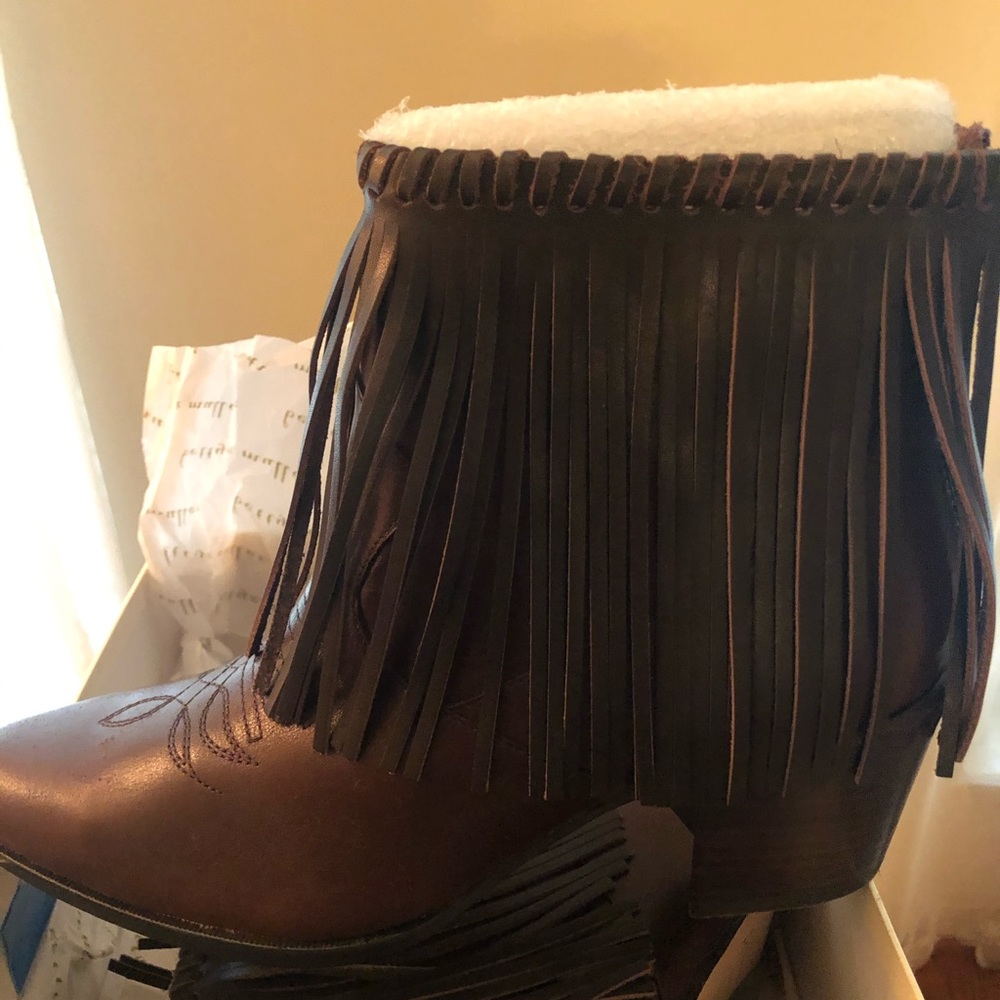 Fringe Brown ALL Leather Bettye Muller Boot